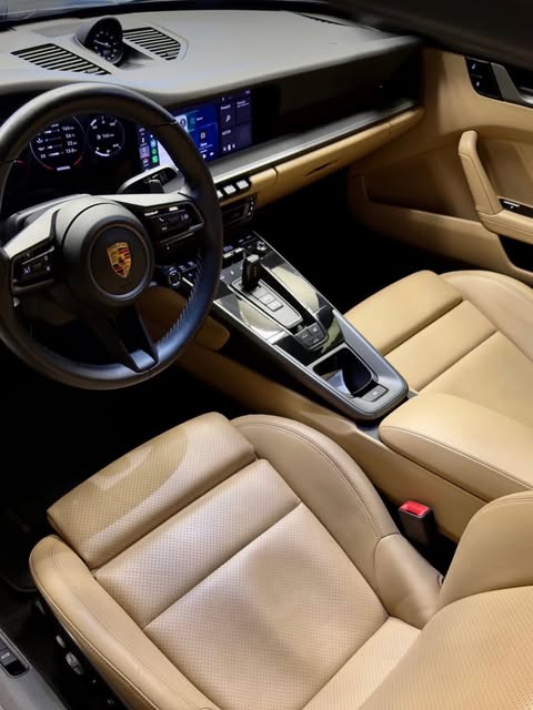 PORSCHE 911 CARRERA - Imagem 6