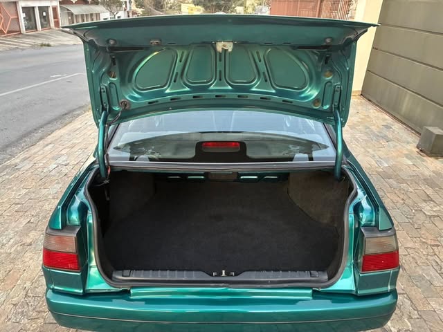 VOLKSWAGEN SANTANA GLI - Imagem 11