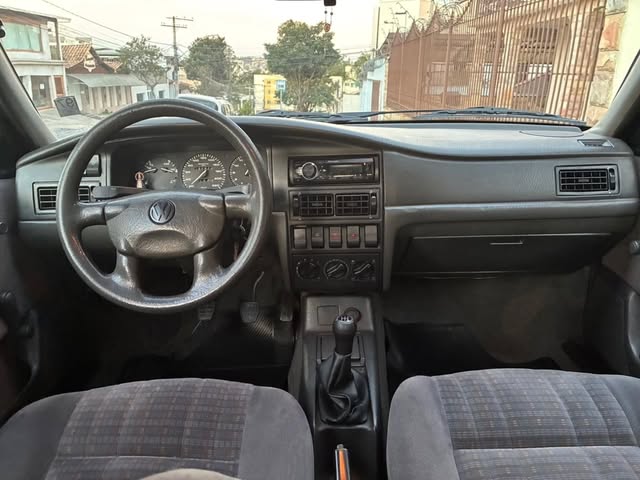 VOLKSWAGEN SANTANA GLI - Imagem 16