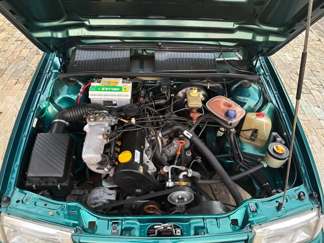 VOLKSWAGEN SANTANA GLI - Imagem 19