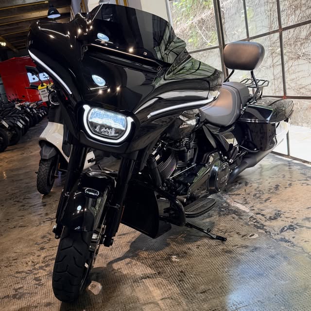 HARLEY-DAVIDSON STREET GLIDE - Imagem 6