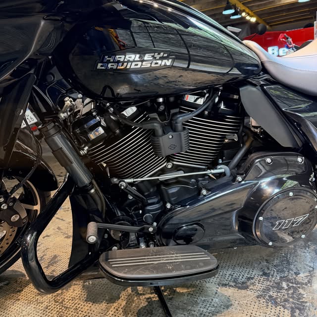 HARLEY-DAVIDSON STREET GLIDE - Imagem 8