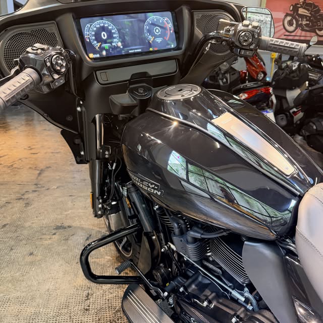 HARLEY-DAVIDSON STREET GLIDE - Imagem 10