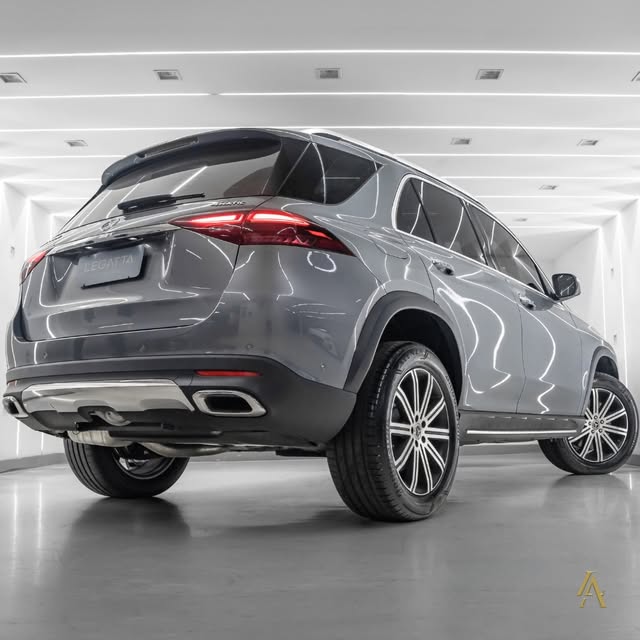 MERCEDES-BENZ GLE 450D - Imagem 14