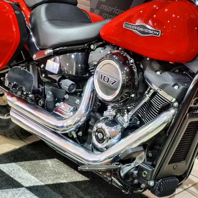 HARLEY-DAVIDSON SPORT GLIDE - Imagem 4
