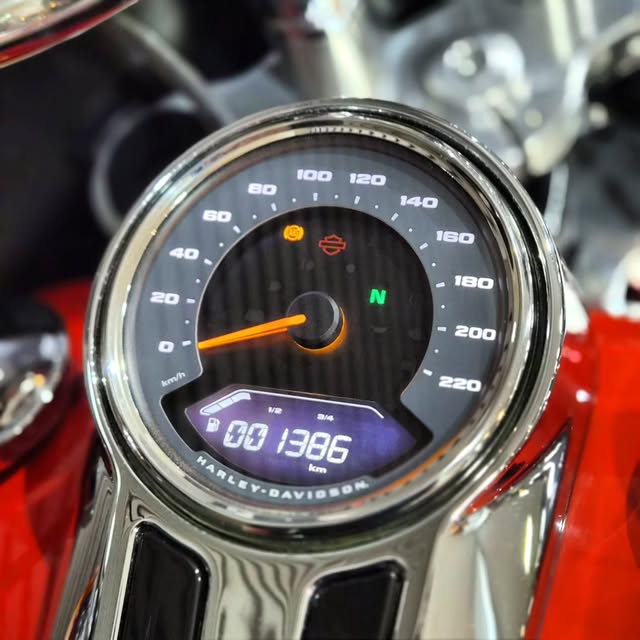 HARLEY-DAVIDSON SPORT GLIDE - Imagem 6
