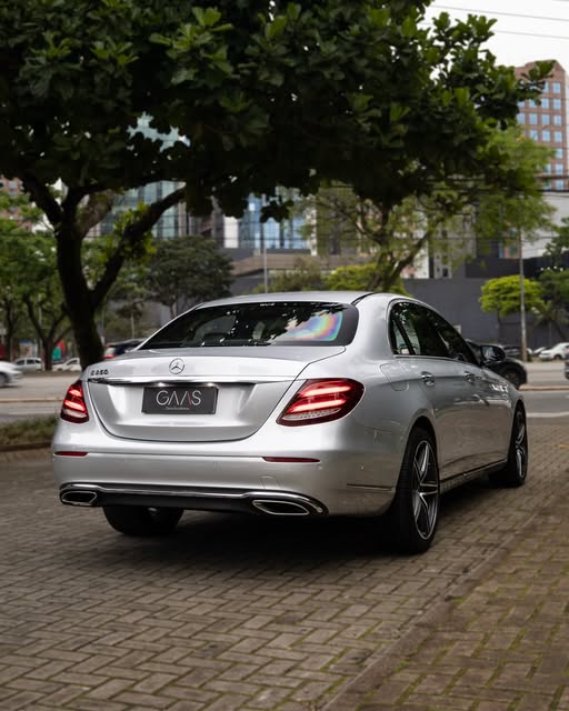 MERCEDES-BENZ E 250 - Imagem 4