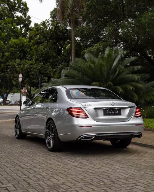 MERCEDES-BENZ E 250 - Imagem 6