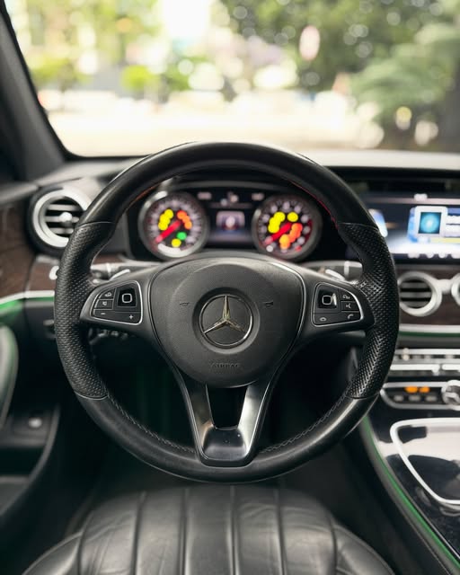 MERCEDES-BENZ E 250 - Imagem 8