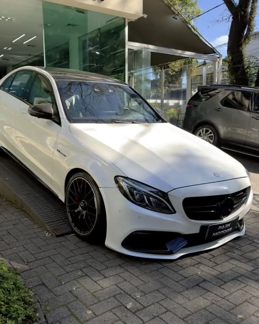 MERCEDES-BENZ C 63 AMG C 63 S AMG - Imagem 4
