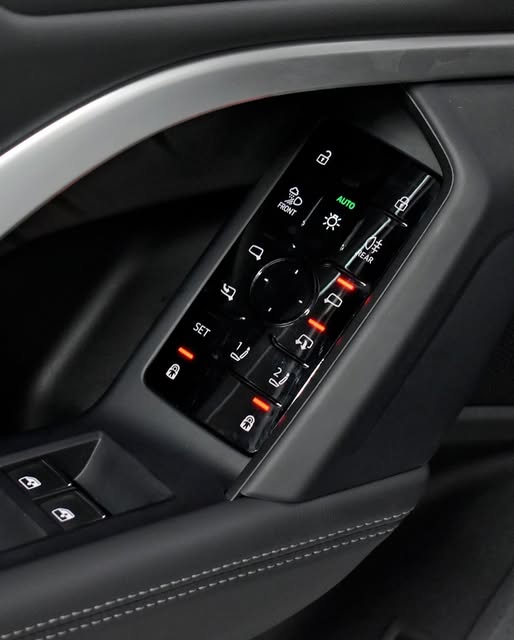AUDI Q5 SPORTBACK S-LINE - Imagem 10