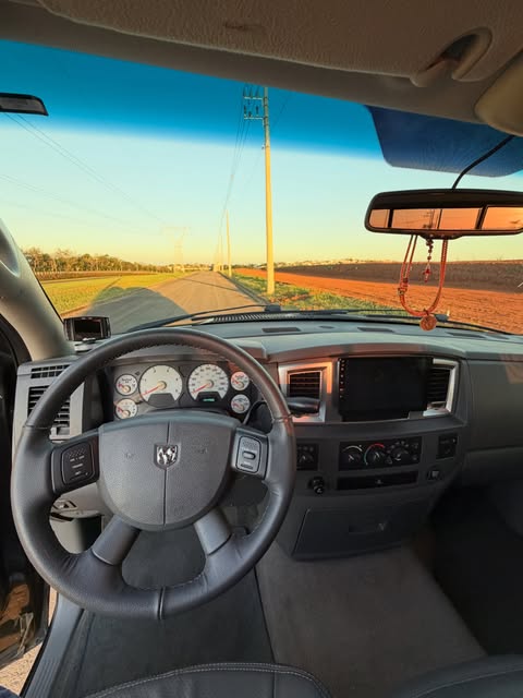 DODGE RAM 2500 - Imagem 13