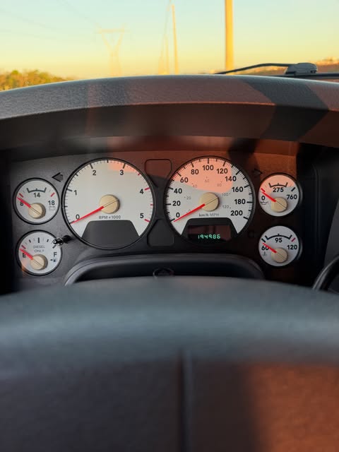 DODGE RAM 2500 - Imagem 14