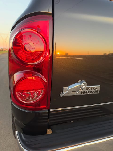 DODGE RAM 2500 - Imagem 16