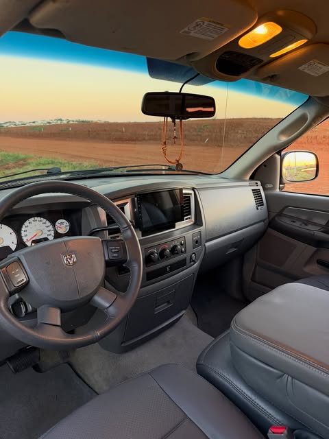 DODGE RAM 2500 - Imagem 18