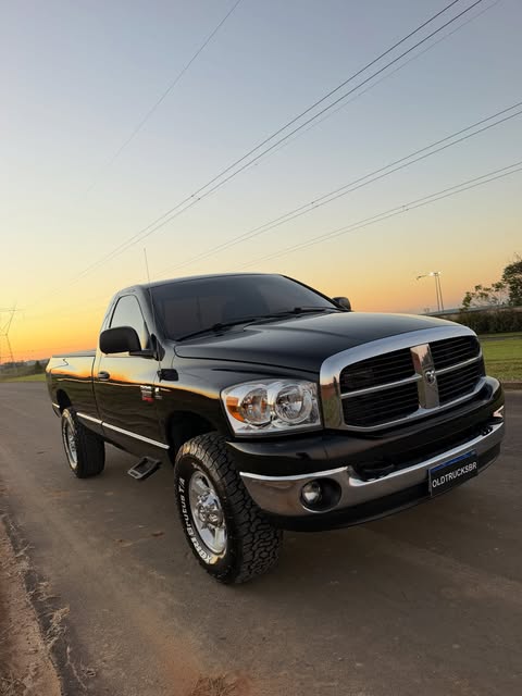 DODGE RAM 2500 - Imagem 3