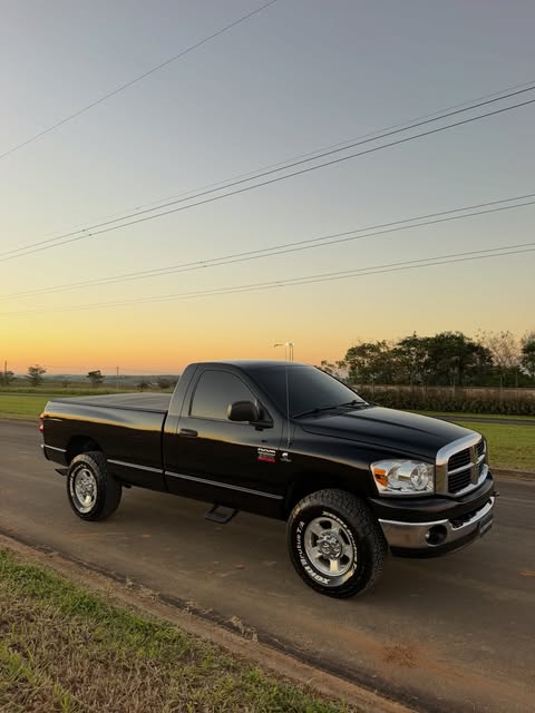 DODGE RAM 2500 - Imagem 4