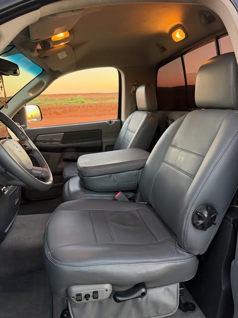 DODGE RAM 2500 - Imagem 10