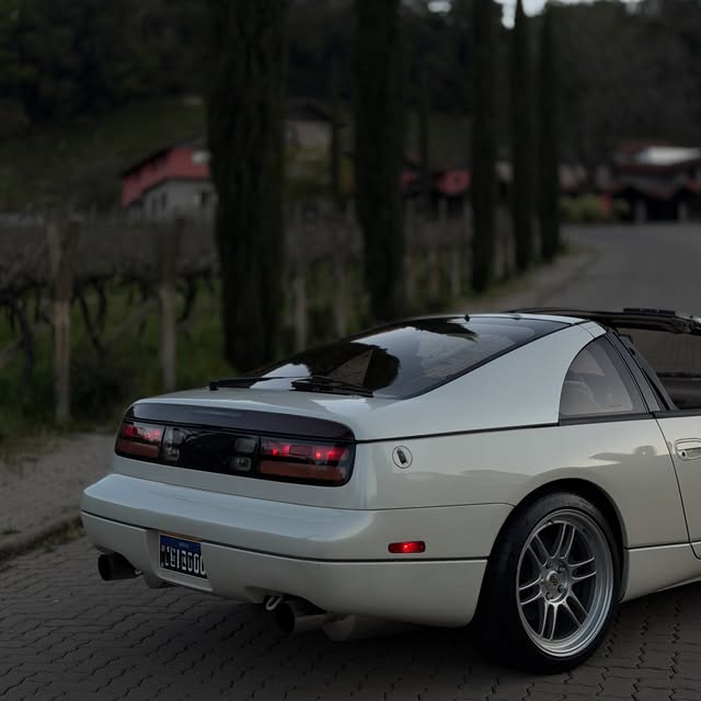 NISSAN 300ZX - Imagem 11