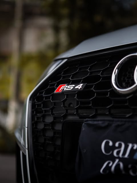 AUDI RS4 - Imagem 7