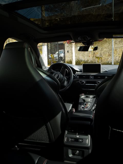 AUDI RS4 - Imagem 10