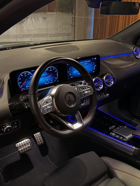 MERCEDES-BENZ GLA AMG LINE - Imagem 15