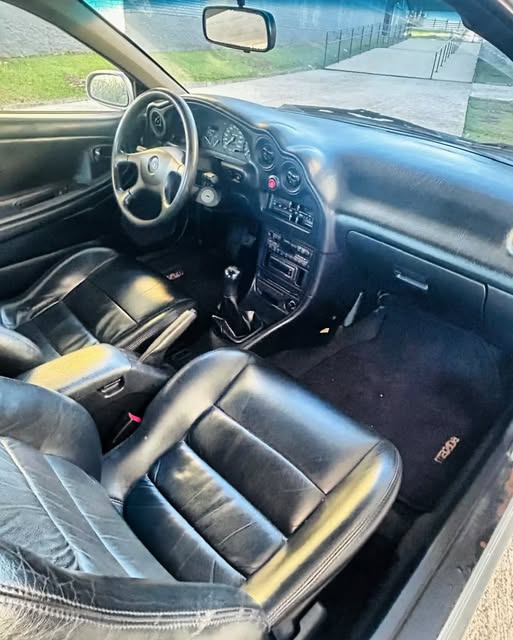 MAZDA MX-3 - Imagem 8