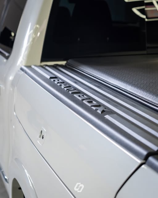 RAM 1500 LIMITED HEMI - Imagem 14