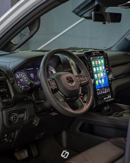RAM 1500 LIMITED HEMI - Imagem 4