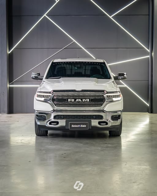 RAM 1500 LIMITED HEMI - Imagem 5