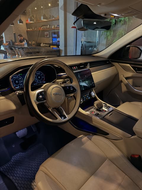 JAGUAR F-PACE S P340 - Imagem 11