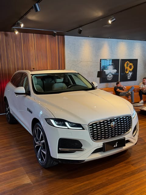 JAGUAR F-PACE S P340 - Imagem 18