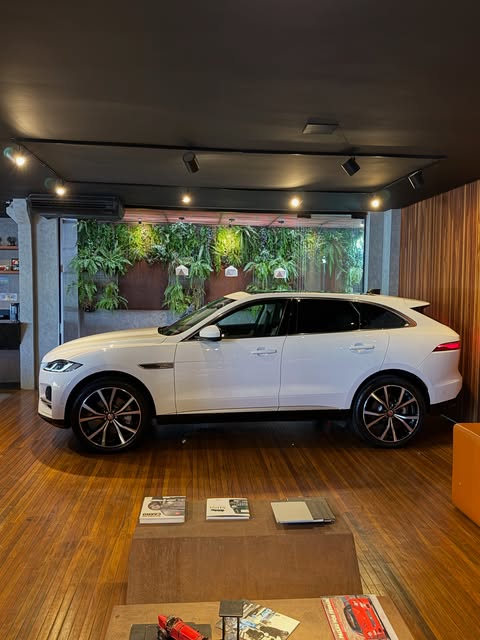 JAGUAR F-PACE S P340 - Imagem 8