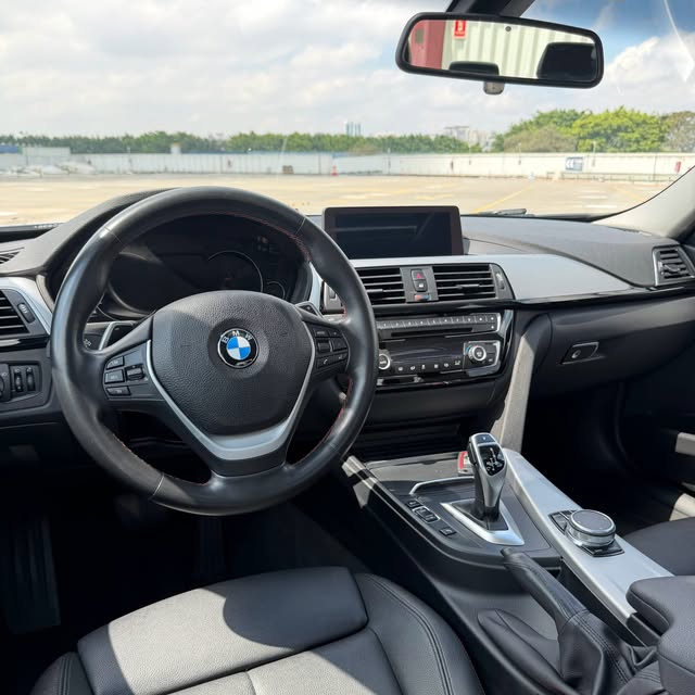 BMW 320I SPORT GP PLUS - Imagem 7