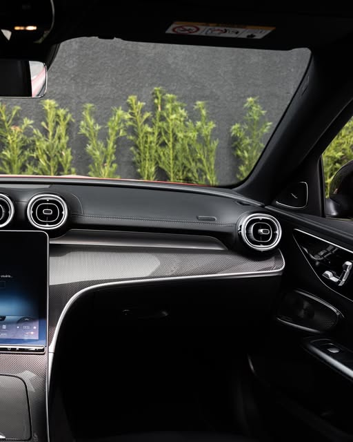 MERCEDES-BENZ C 300 AMG LINE - Imagem 6