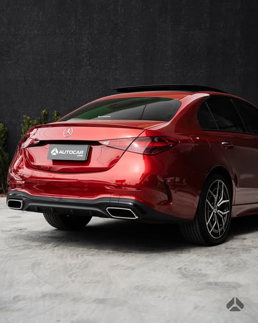 MERCEDES-BENZ C 300 AMG LINE - Imagem 10