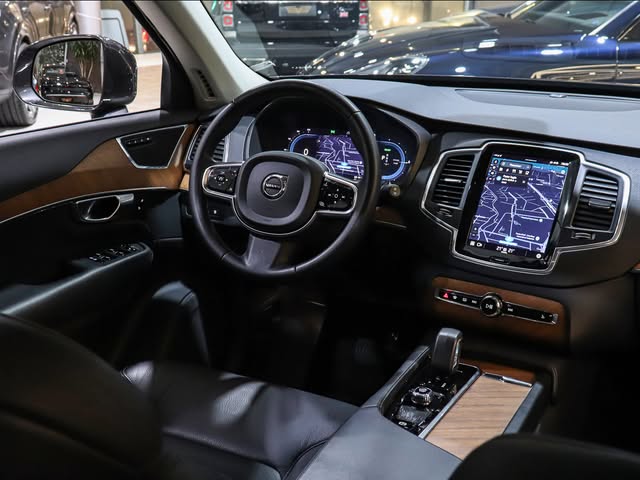 VOLVO XC90 T8 RECHARGE PLUS - Imagem 5