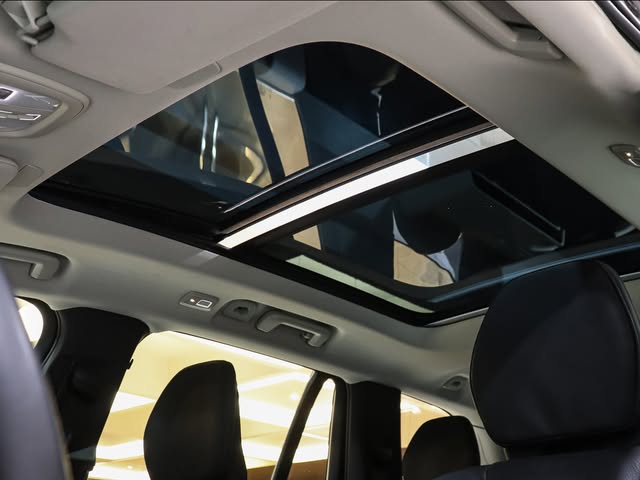 VOLVO XC90 T8 RECHARGE PLUS - Imagem 7