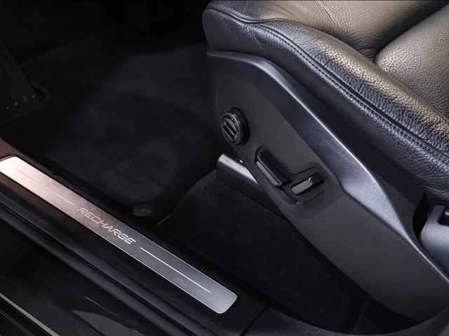 VOLVO XC90 T8 RECHARGE PLUS - Imagem 10