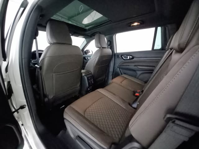 JEEP COMMANDER OVERLAND - Imagem 9