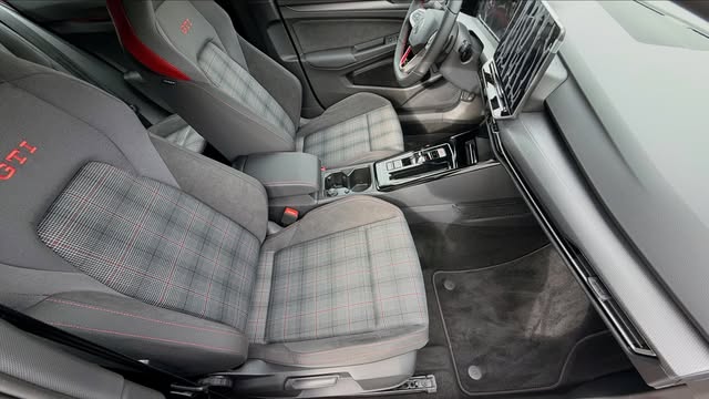 VOLKSWAGEN GOLF GTI - Imagem 9