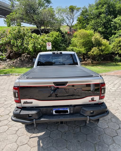 RAM 2500 LARAMIE - Imagem 7