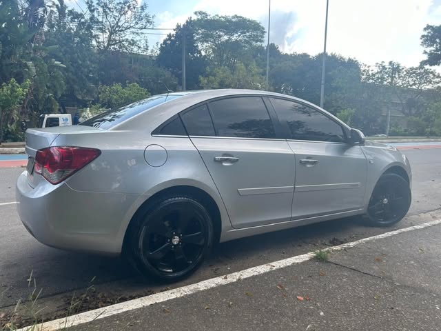 CHEVROLET CRUZE LT - Imagem 5