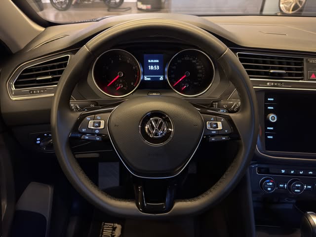 VOLKSWAGEN TIGUAN - Imagem 11
