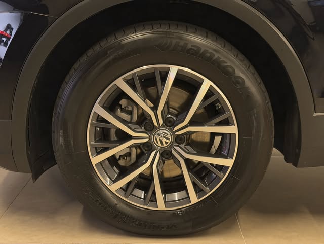 VOLKSWAGEN TIGUAN - Imagem 12