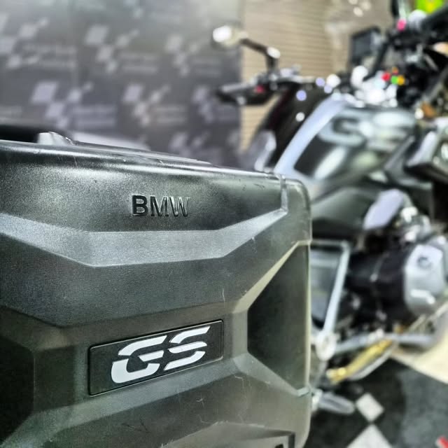 BMW GS PREMIUM TRIPLE BLACK - Imagem 3
