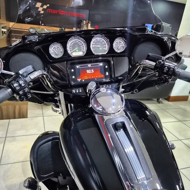 HARLEY-DAVIDSON ULTRA LIMITED EDITION - Imagem 5
