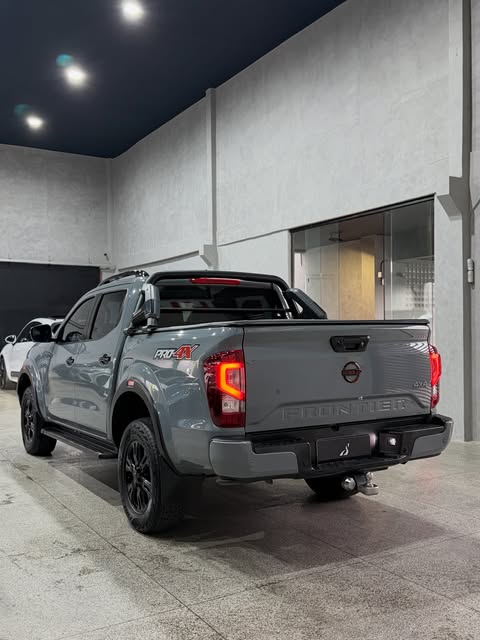 NISSAN FRONTIER PRO4X - Imagem 5
