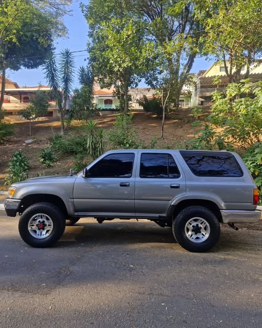 TOYOTA HILUX - Imagem 10