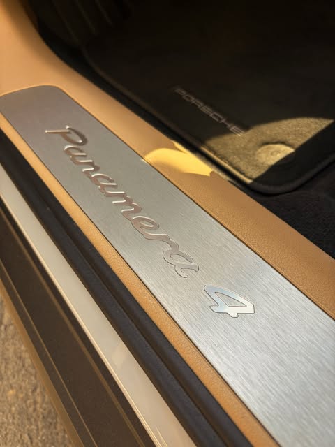 PORSCHE PANAMERA 4 E-HYBRID - Imagem 11